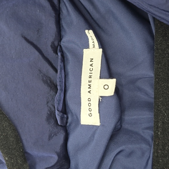 Good American Iridescent Blue Puffer Jacket Removable Hoodie Womens  Size 0= XS - Picture 7 of 9